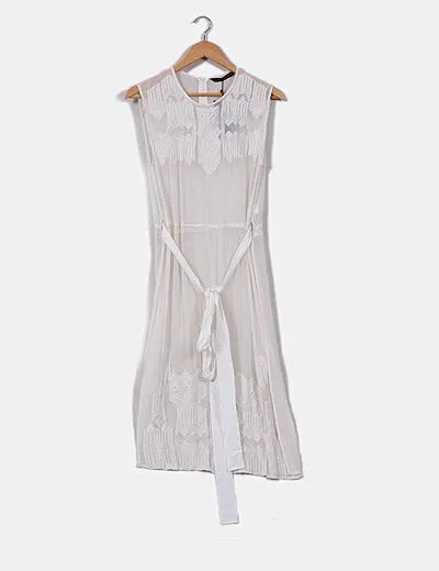 Zara Túnica en crudo con bordados